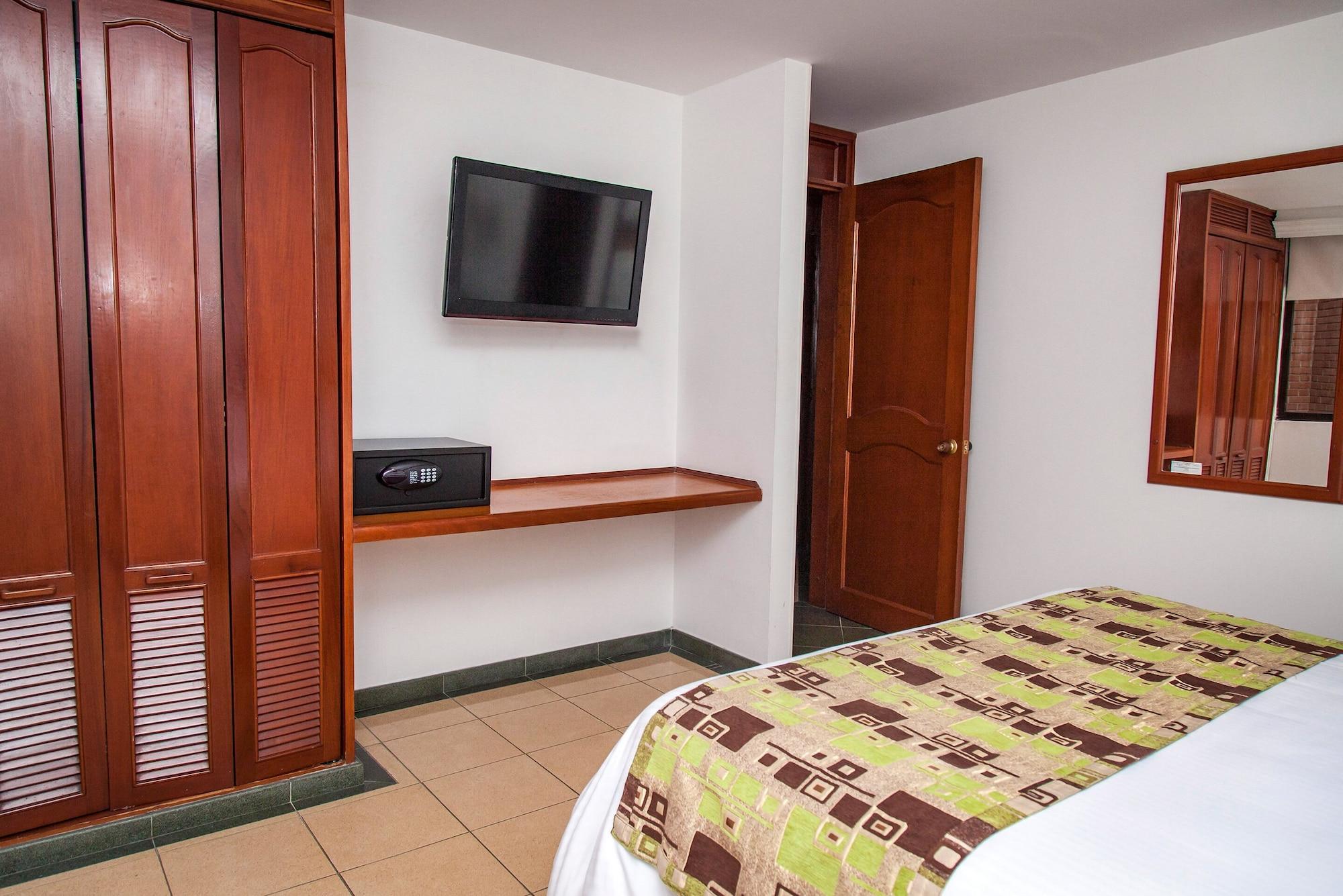 Hotel Casa Laureles Medellin Bagian luar foto