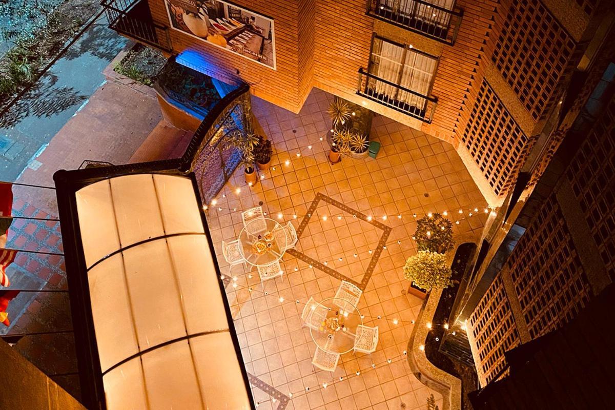 Hotel Casa Laureles Medellin Bagian luar foto