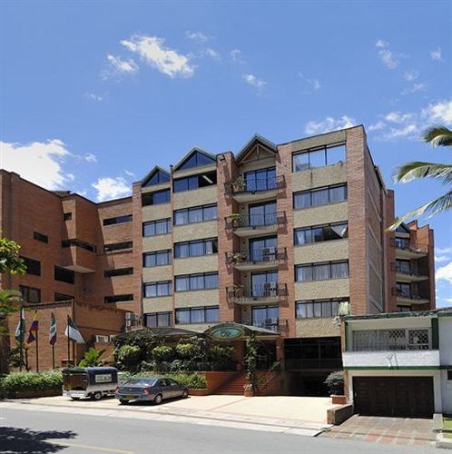 Hotel Casa Laureles Medellin Bagian luar foto